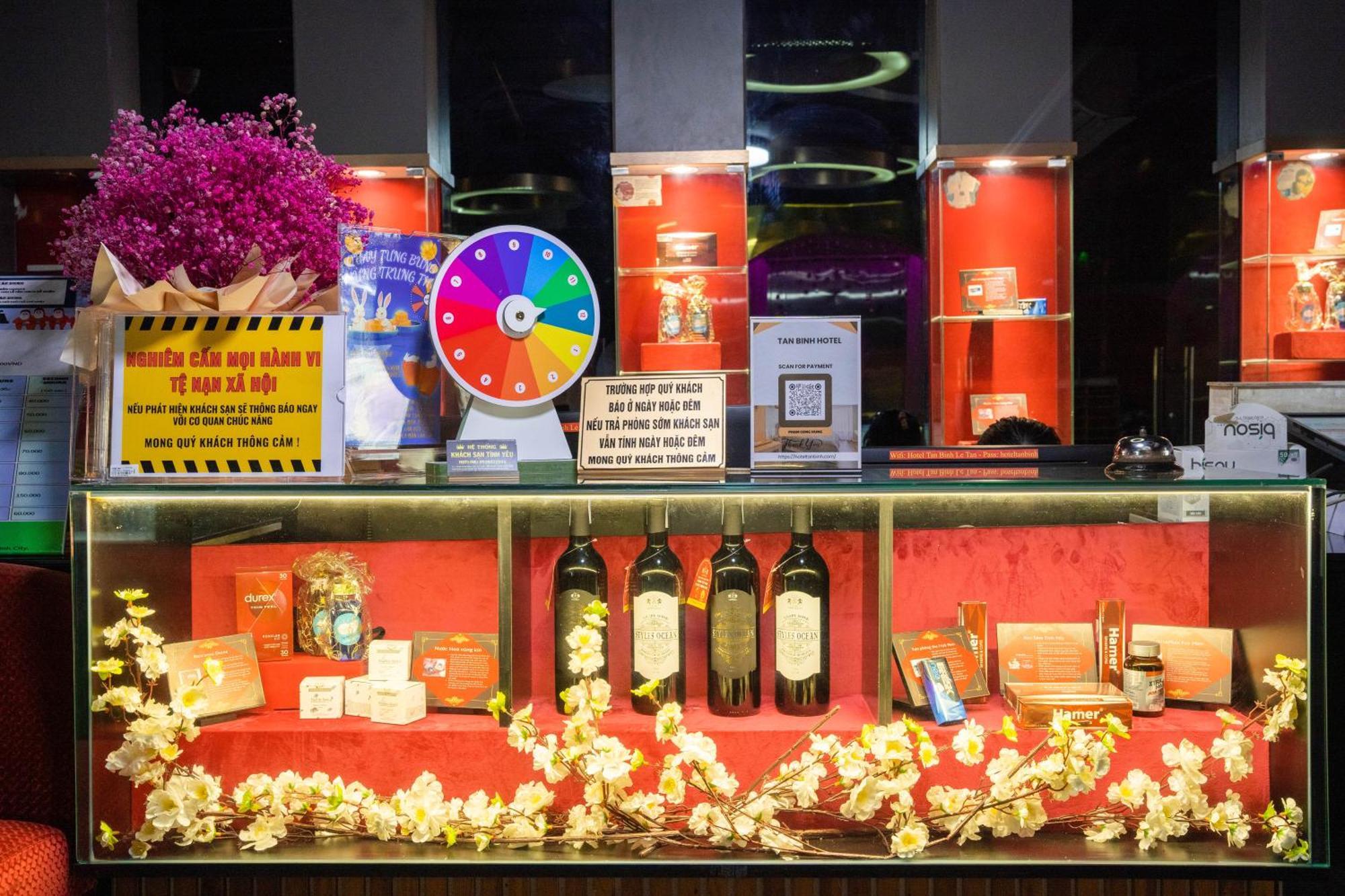 Tan Binh Hotel Ho Chi Minh City Bagian luar foto